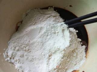 红糖卷帘的做法步骤:2