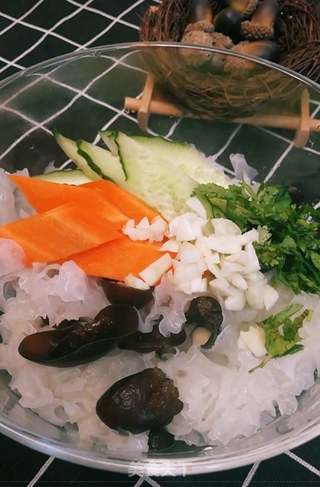 凉拌双耳的做法步骤：2