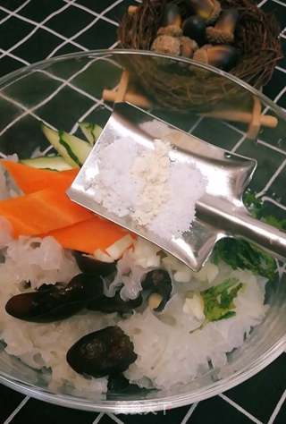 凉拌双耳的做法步骤：3