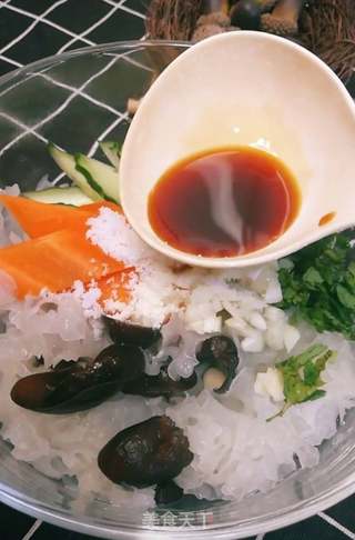 凉拌双耳的做法步骤：4