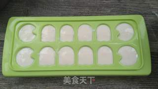 袖珍酸奶蓝莓棒冰的做法步骤:4