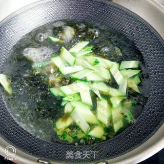 紫菜黄瓜蛋花汤的做法步骤:6