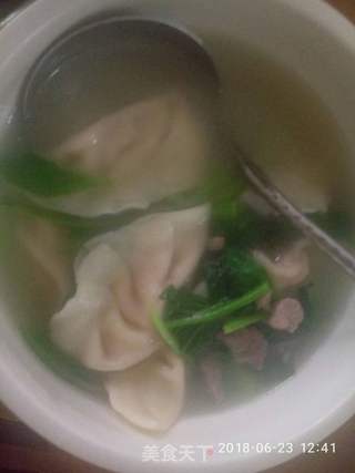 笋尖香菇胡萝卜瘦肉饺的做法步骤:6
