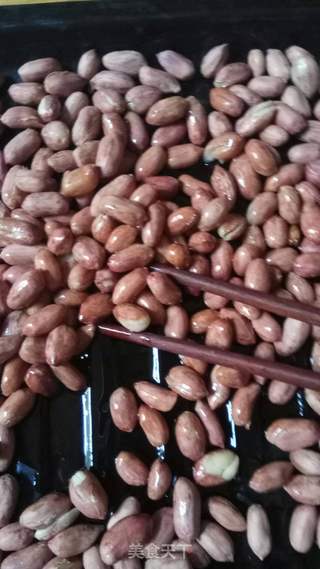 糖醋花生的做法步骤:3