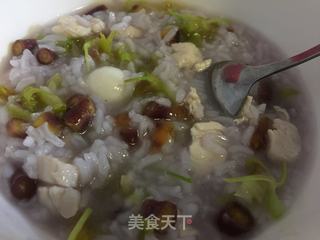 石斛花紫萝卜鸡粥 的做法步骤:4