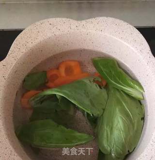 菠菜胡萝卜泥的做法步骤：2