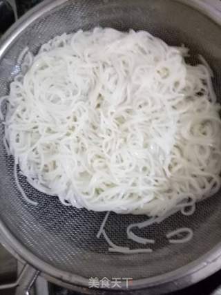 杂蔬炒面条的做法步骤：7