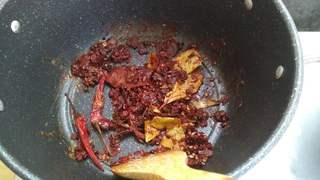 麻辣鸭脖的做法步骤:8