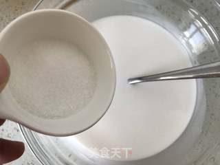 Kitty猫芒果椰奶千层糕的做法步骤:5