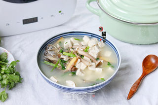 鲫鱼豆腐菇菌汤的做法步骤:6