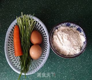 香葱鸡蛋饼的做法步骤：1