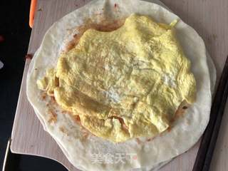 鸡蛋香肠卷饼的做法步骤:11