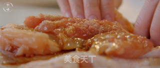 网红薯片炸鸡披萨的做法步骤:3