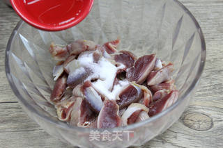 烤鸡胗的做法步骤:2