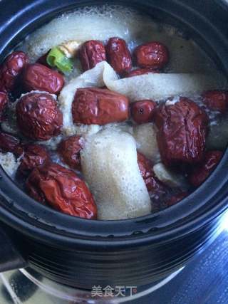 竹荪红枣乌鸡汤的做法步骤:6