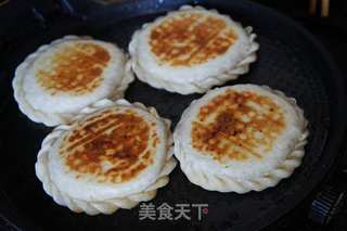 婆婆丁馅烫面饼的做法步骤:6