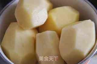 香辣孜然土豆块的做法步骤：1