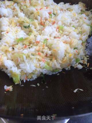 酸菜炒米饭的做法步骤:7
