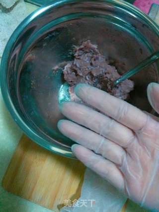 紫薯鱼松饭团的做法步骤:10