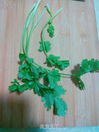 香菜紫薯肉松米饭丸子的做法步骤:8