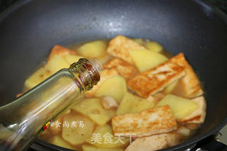 黄豆酱烧豆腐土豆的做法步骤:7