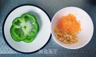 菜椒圈鸡蛋饼的做法步骤：1