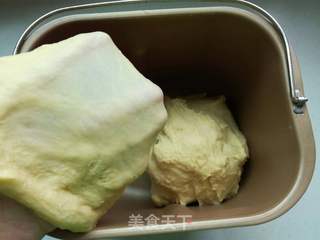 环形豆沙卷的做法步骤:2