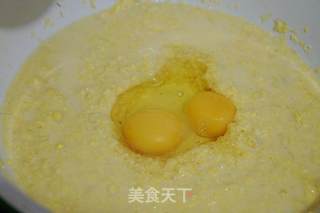嫩玉米早餐饼的做法步骤:2