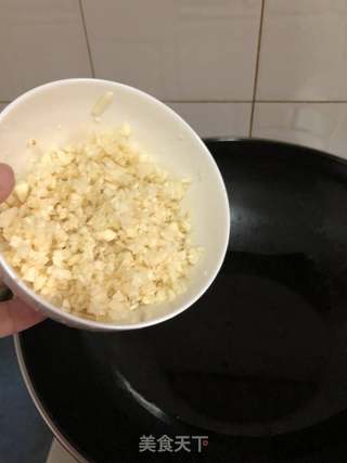 蒜蓉小龙虾的做法步骤:3