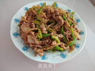 孜然青椒炒肉丝的做法步骤:11