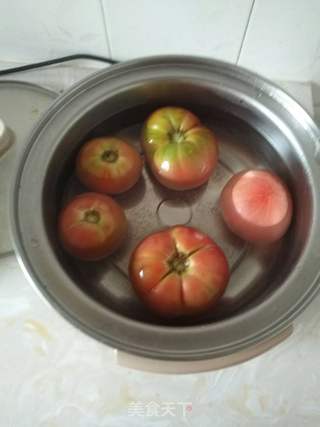 西红柿水饺的做法步骤:2