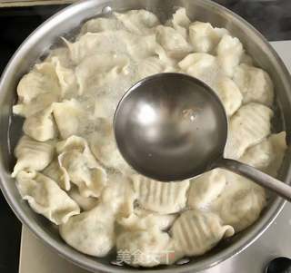 海蛎子萝卜丝猪肉水饺的做法步骤:10