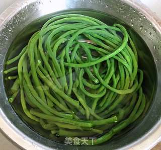 麻酱豇豆结#凉拌菜#的做法步骤：3