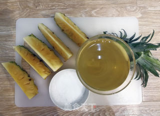 满杯金菠萝的做法步骤:2