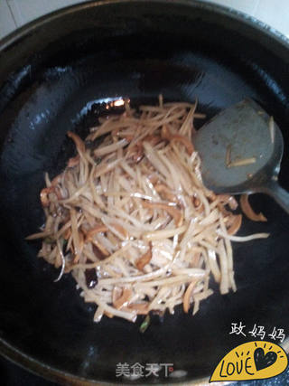 咸菜炒干鱿鱼的做法步骤:9