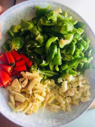 酸汤鱼,好味道汤决定。的做法步骤:2
