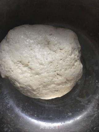 香菇猪肉水饺的做法步骤:2