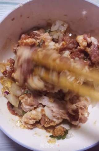 灌汤生煎包的做法步骤:4