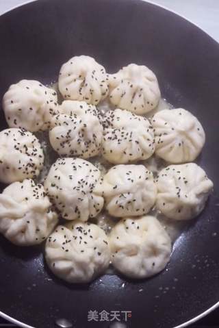 灌汤生煎包的做法步骤:13