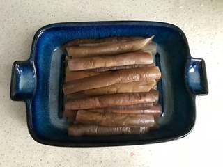 凉拌茄子的做法步骤:2