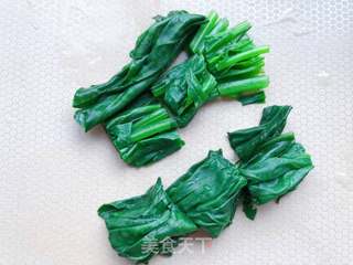 【宝宝辅食】芝士虾丸菠菜面 的做法步骤：5