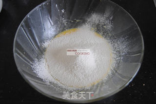 柠檬草莓蛋糕卷的做法步骤:5