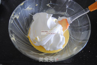 柠檬草莓蛋糕卷的做法步骤:8