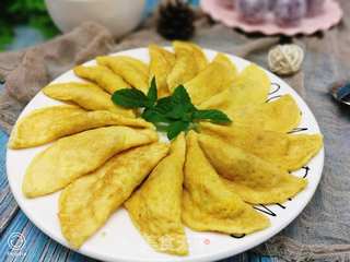 鸡肉蔬菜蛋饺的做法步骤:13