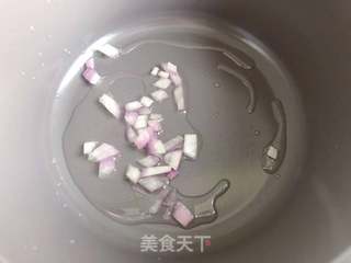 【宝宝辅食】三文鱼耳光炒饭的做法步骤:7