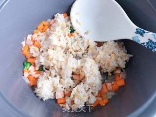 【宝宝辅食】三文鱼耳光炒饭的做法步骤:11