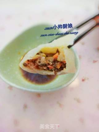 西瓜皮水饺(木耳,胡萝卜,牛肉~)三色水饺的做法步骤:6