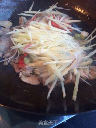 子姜炒肉的做法步骤:6