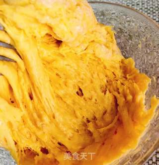 向日葵馒头的做法步骤:4