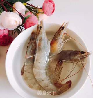宝宝鲜虾面的做法步骤：1